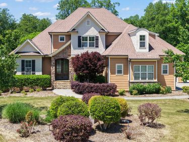 8601 Mangum Hollow Drive, Wake Forest, NC 27587