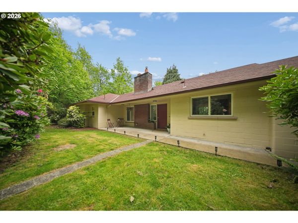 6930 SW BRIER PL, Portland, OR 97219