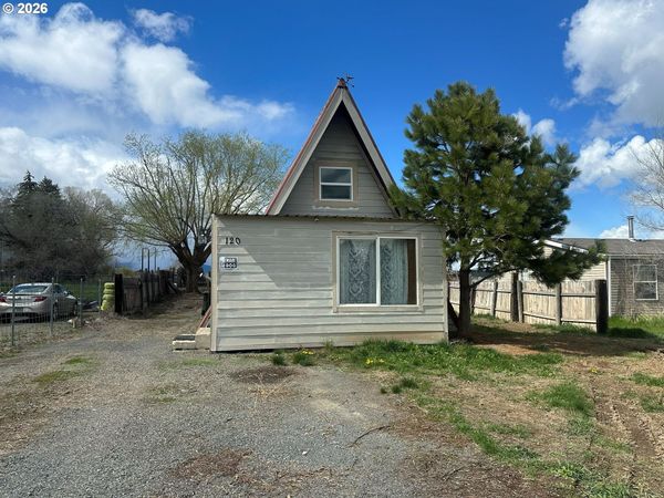 120 2ND ST, North Powder, OR 97867