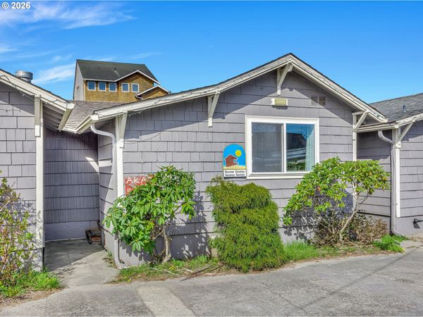 105 OCEAN BCH BLVD, Unit 4, Long Beach, WA 98631