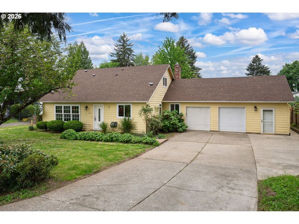 8103 SE CYPRESS AVE, Milwaukie, OR 97267
