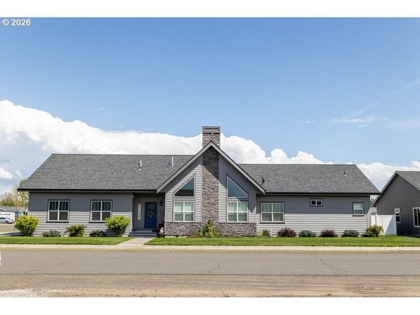 10501 I AVE, Island City, OR 97850