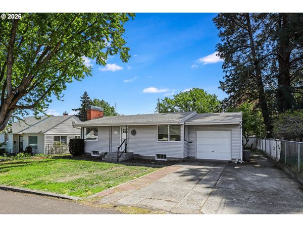 1206 BLAKELY WAY, The Dalles, OR 97058