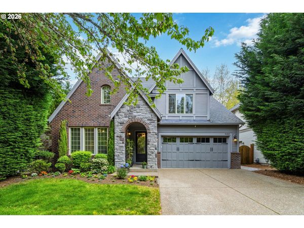 1082 MEEK WAY, West Linn, OR 97068