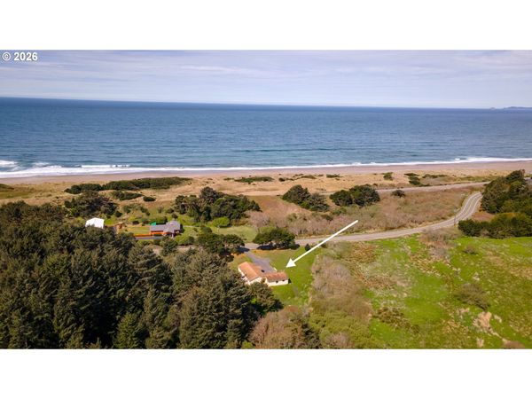 34271 OPHIR RD, Gold Beach, OR 97444