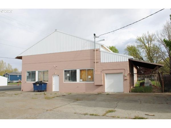 151 N 3RD ST, Athena, OR 97813