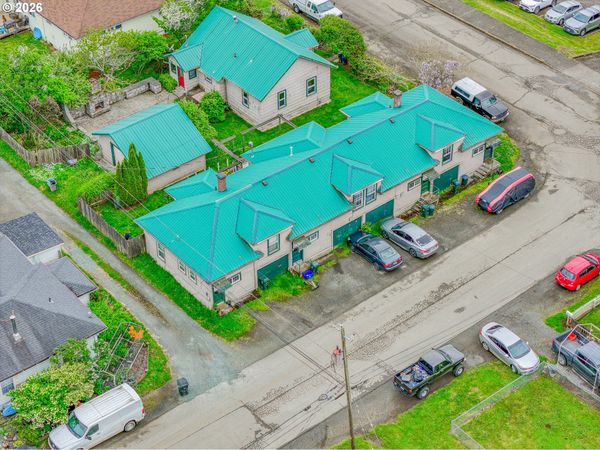 1170 N BAXTER ST, Coquille, OR 97423