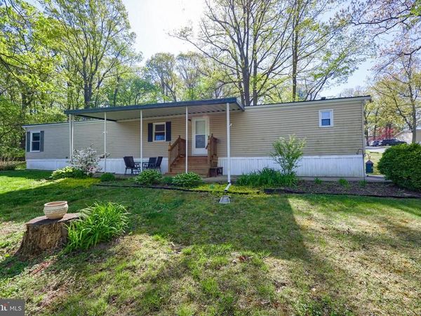 105 OAK LEAF DRIVE , WINDSOR, PA 17366