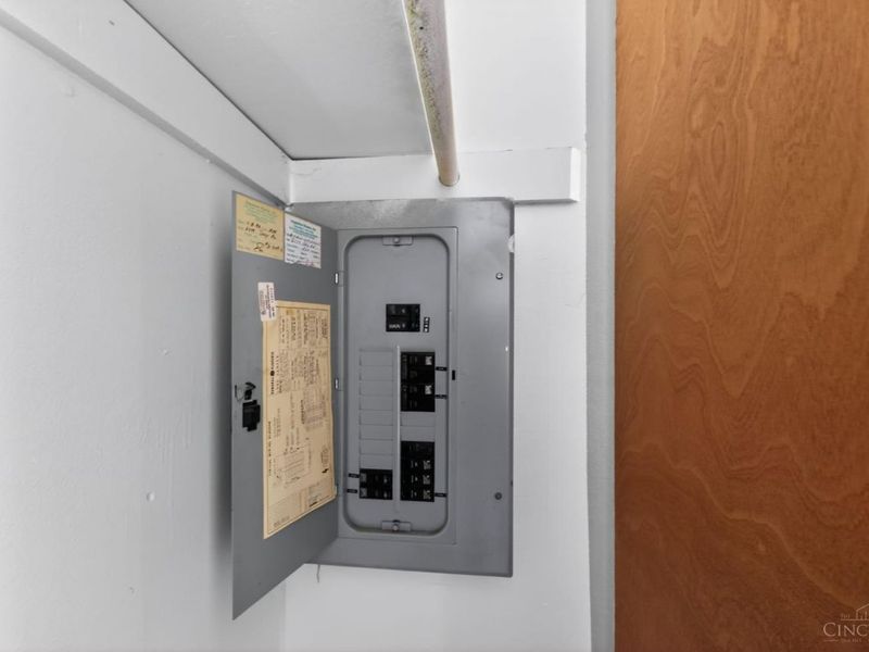 8779 Daly Road, Springfield Twp., OH 45231 Photo 21