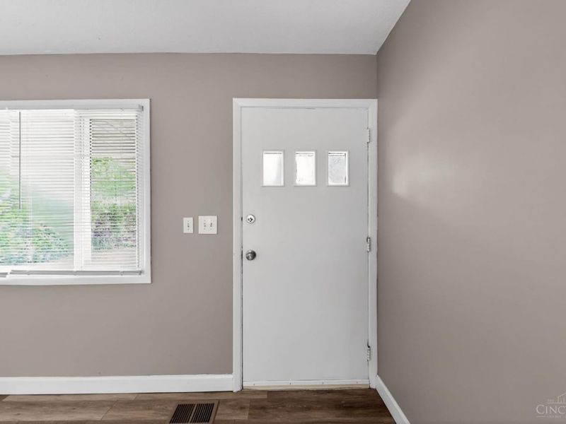 8779 Daly Road, Springfield Twp., OH 45231 Photo 5