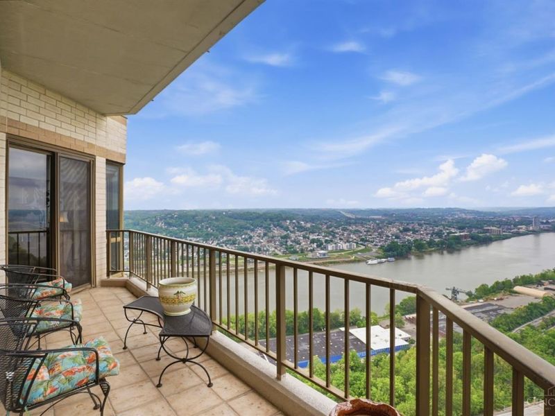 1201 Edgecliff Place, Unit 1192, Cincinnati, OH 45206 Photo 12