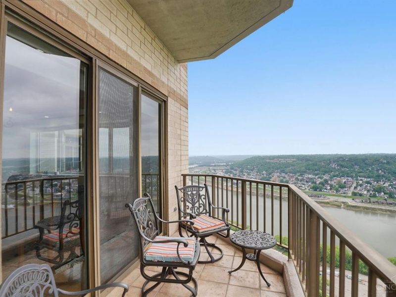 1201 Edgecliff Place, Unit 1192, Cincinnati, OH 45206 Photo 21