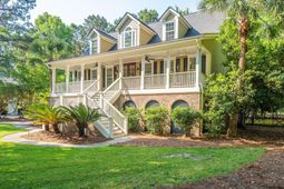 3868 Colonel Vanderhorst Circle photo 4