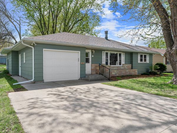 555 14th Street NE, Owatonna, MN 55060