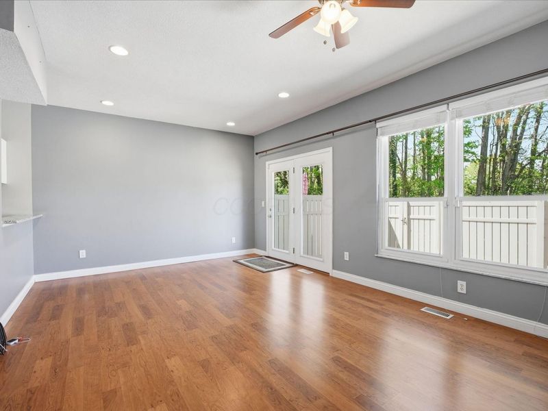 2575 Rustling Oak Boulevard , Hilliard, OH 43026 Photo 17