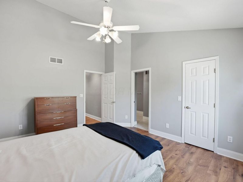 2575 Rustling Oak Boulevard , Hilliard, OH 43026 Photo 23