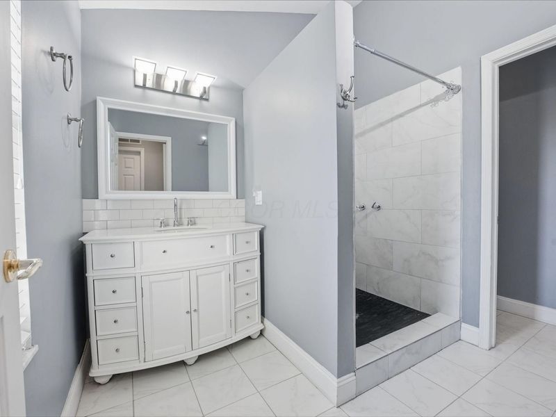 2575 Rustling Oak Boulevard , Hilliard, OH 43026 Photo 31