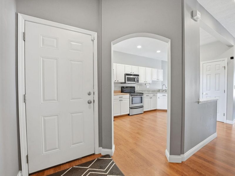 2575 Rustling Oak Boulevard , Hilliard, OH 43026 Photo 6