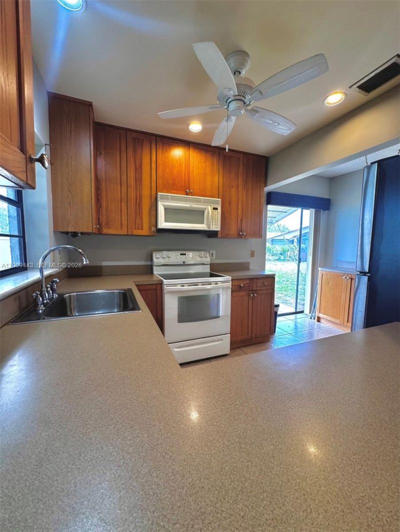 6125 Elsinore Cir , Greenacres, FL 33463 Photo