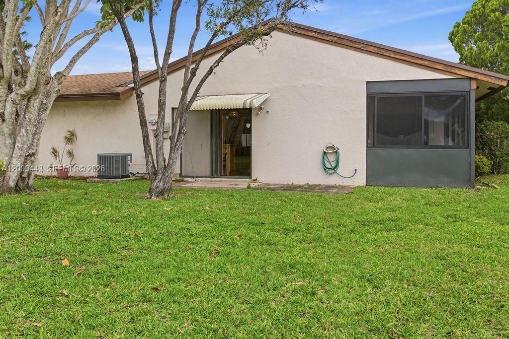 6125 Elsinore Cir , Greenacres, FL 33463 Photo