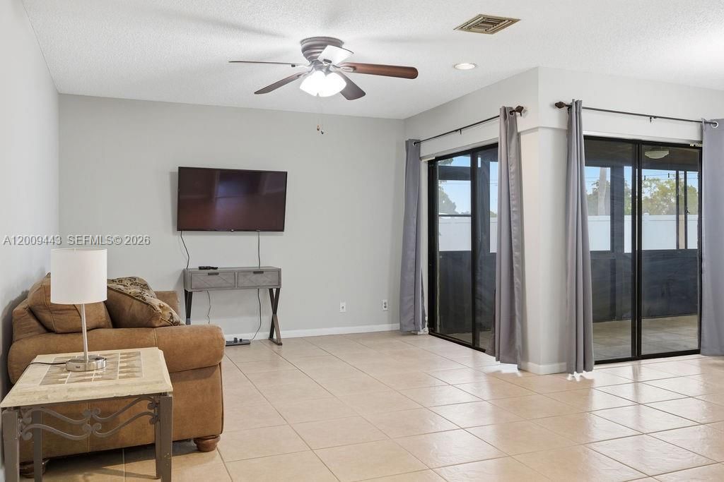 6125 Elsinore Cir , Greenacres, FL 33463 Photo