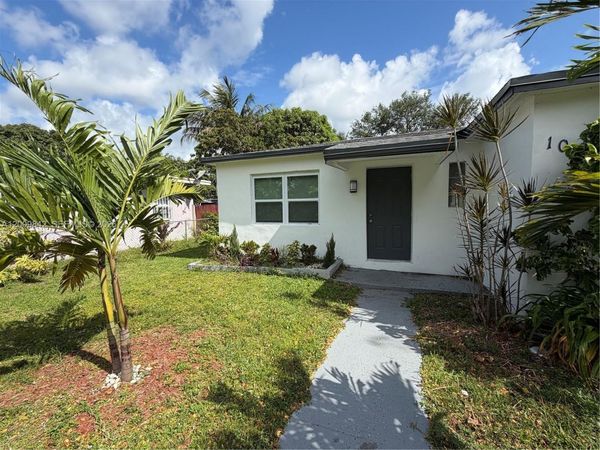 1005 NW 123rd St , North Miami, FL 33168