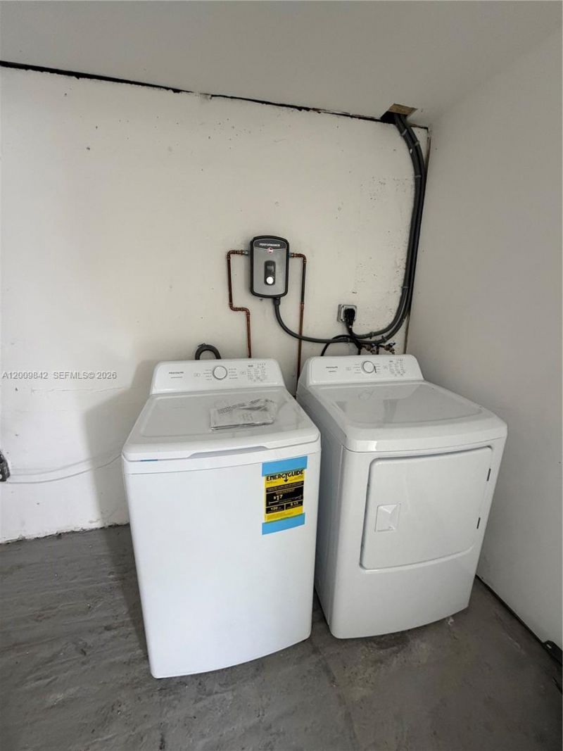 1005 NW 123rd St , North Miami, FL 33168 Photo