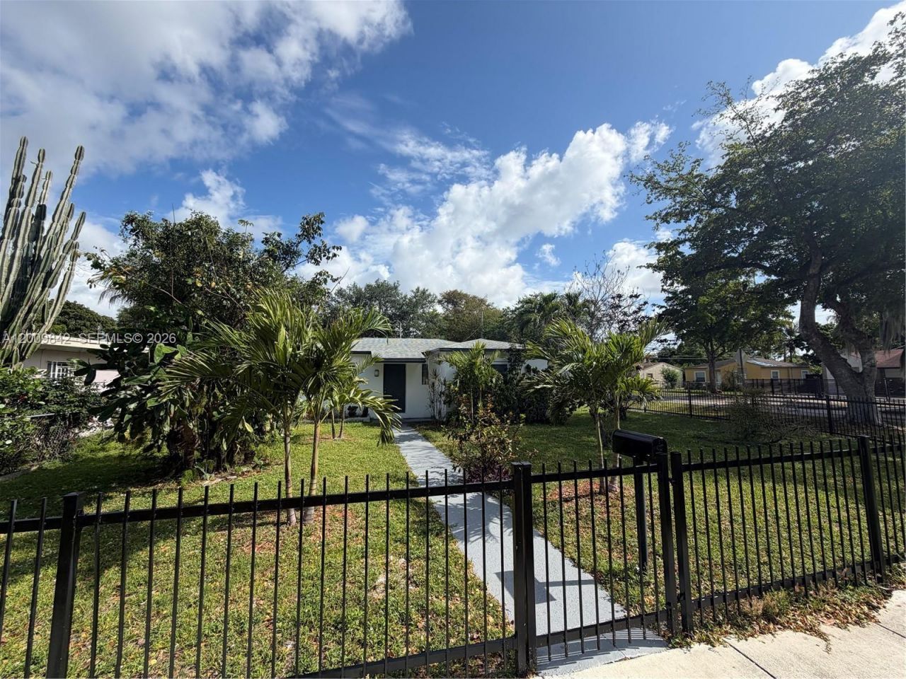 1005 NW 123rd St , North Miami, FL 33168 Photo
