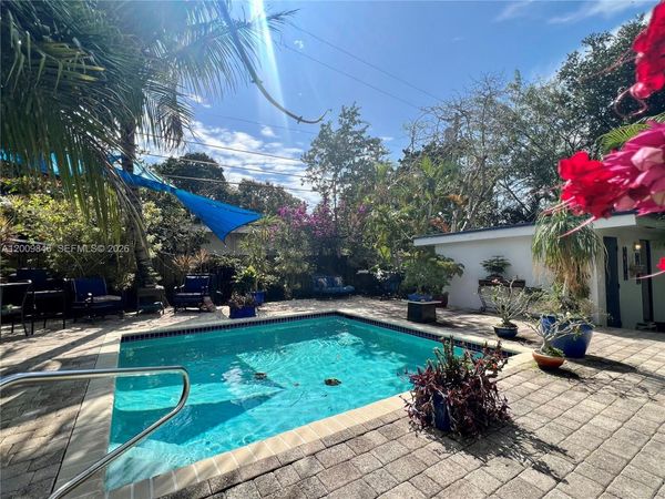 590 NW 40th Ct , Unit 3, Oakland Park, FL 33309