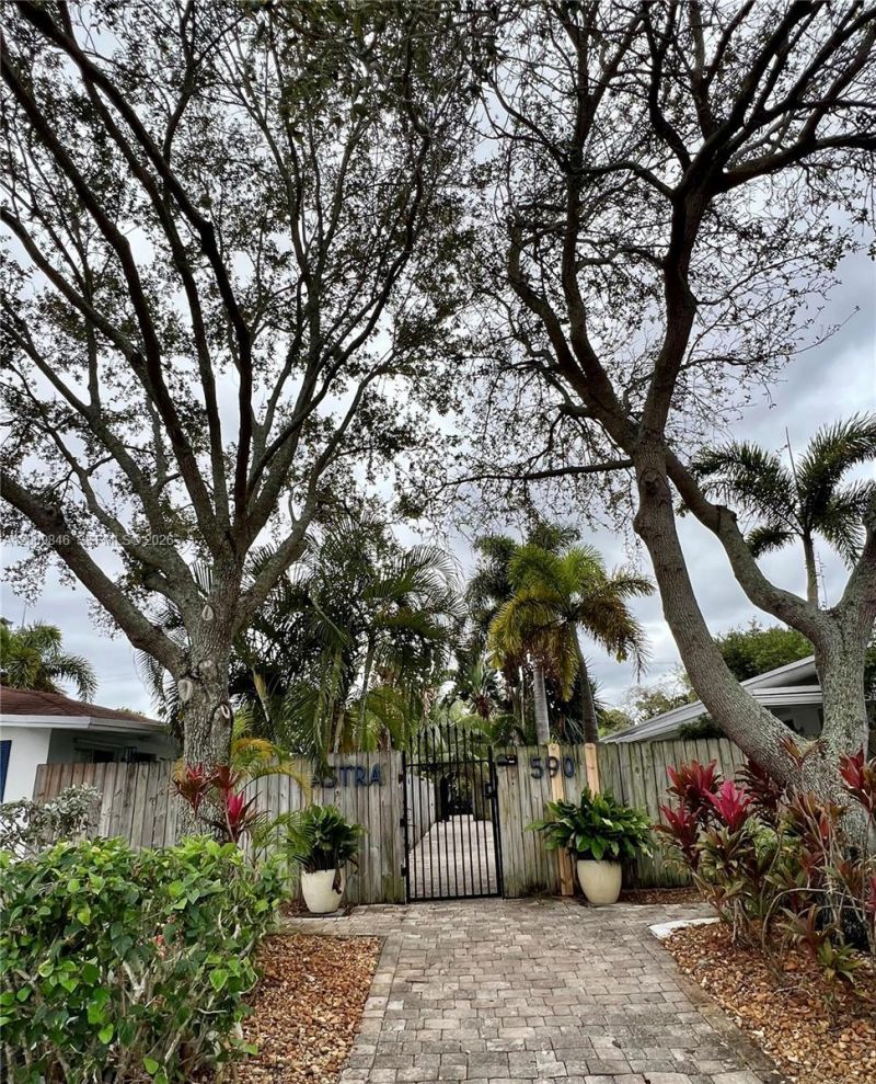 590 NW 40th Ct , Unit 3, Oakland Park, FL 33309 Photo