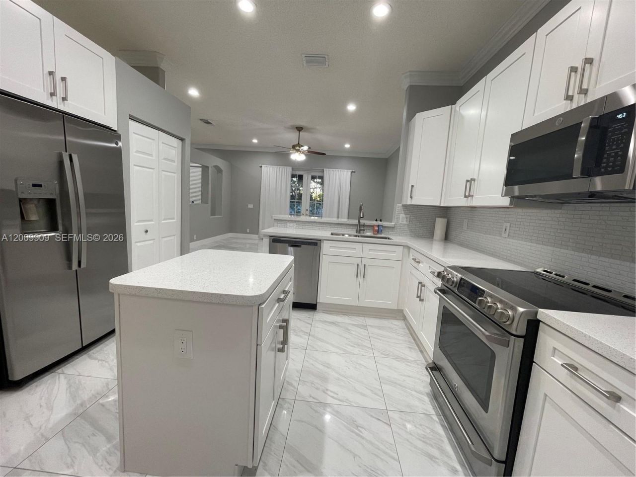 5263 SW 34th Way, Hollywood, FL 33312 Photo
