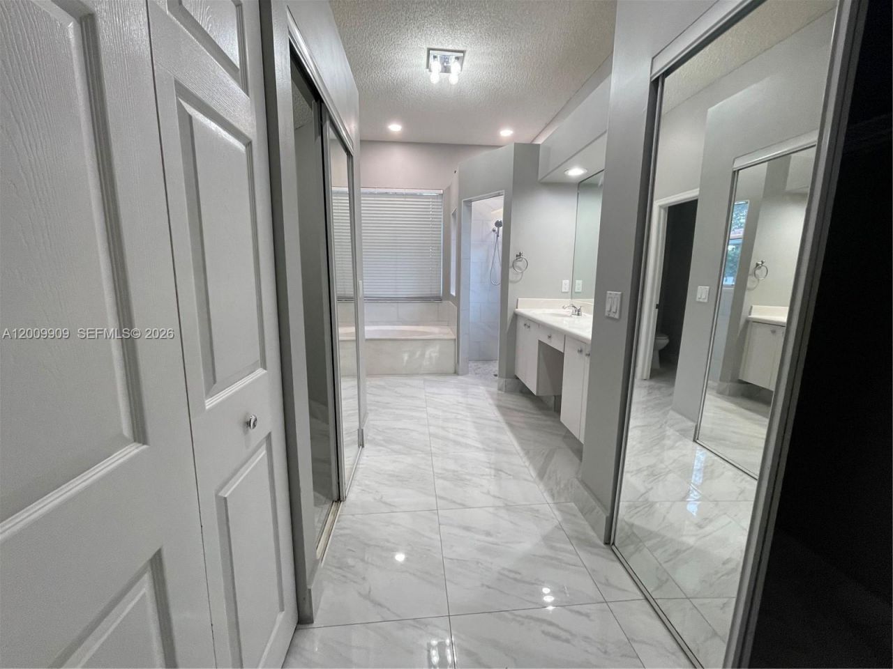 5263 SW 34th Way, Hollywood, FL 33312 Photo