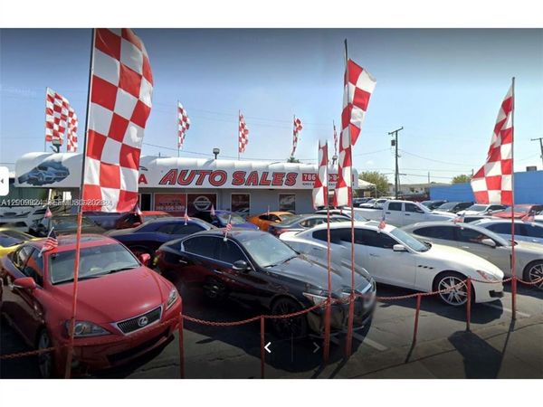 4245 E 8th Ave , Hialeah, FL 33013