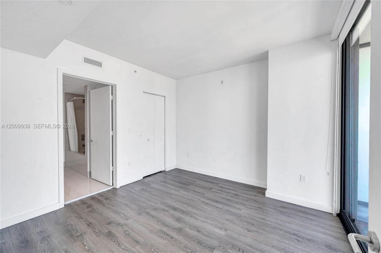 1300 S Miami Ave , Unit 4711, Miami, FL 33130 Photo