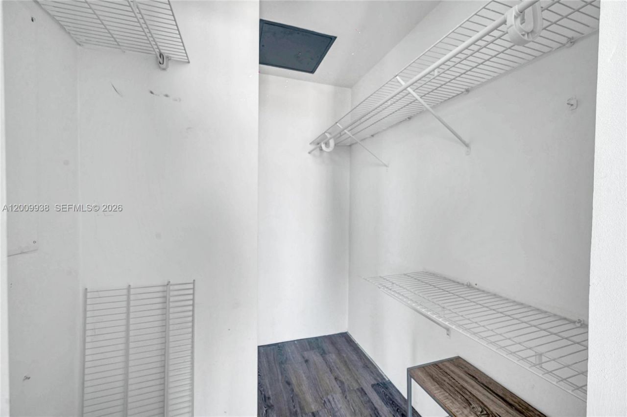 1300 S Miami Ave , Unit 4711, Miami, FL 33130 Photo