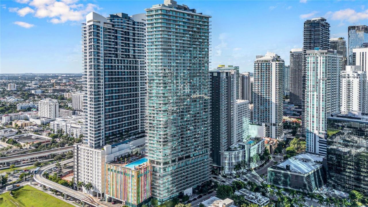 1300 S Miami Ave , Unit 4711, Miami, FL 33130 Photo