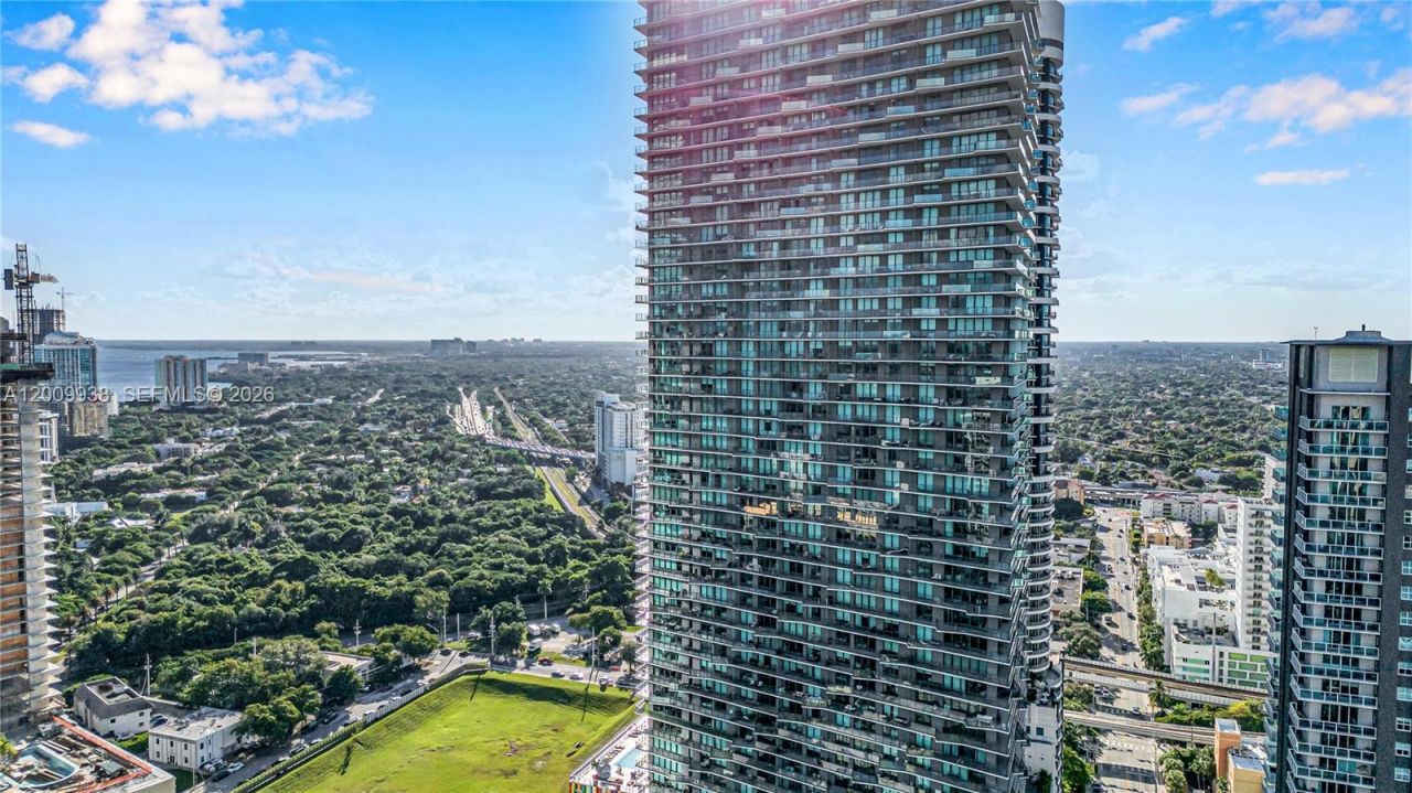 1300 S Miami Ave , Unit 4711, Miami, FL 33130 Photo