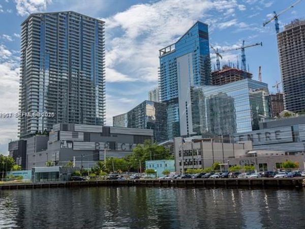 68 SE 6th St , Unit 3210, Miami, FL 33131