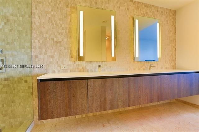 68 SE 6th St , Unit 3210, Miami, FL 33131 Photo