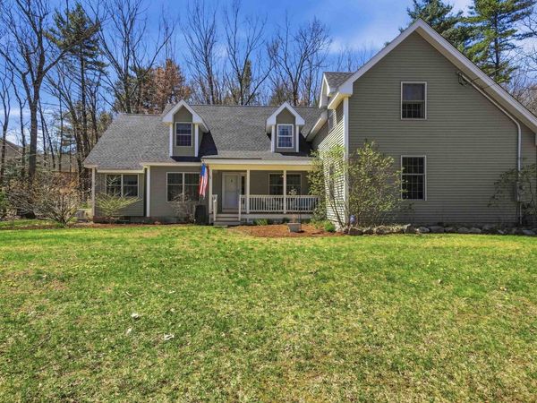 5 Sarah's Way, Newton, NH 03858