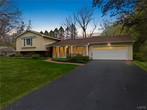 5514 N Manlius Street , Fayetteville, NY 13066