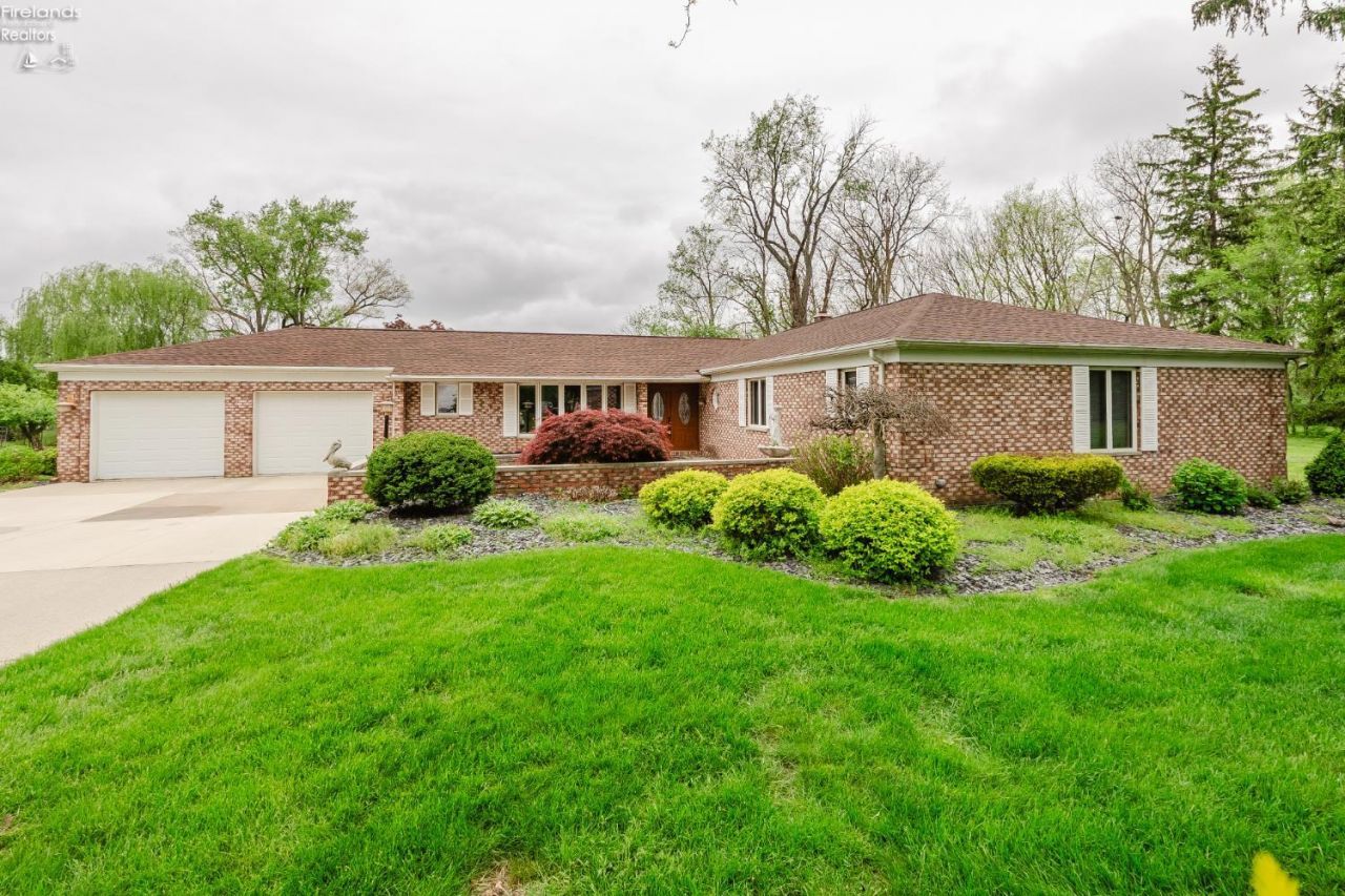 1250 Morrison Road, Fremont, OH 43420 Main Photo