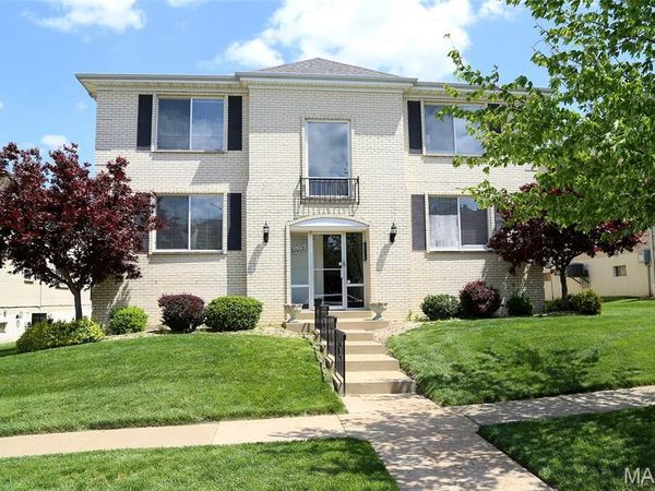 10017 Chardin Way , Unit 3, St Louis, MO 63128