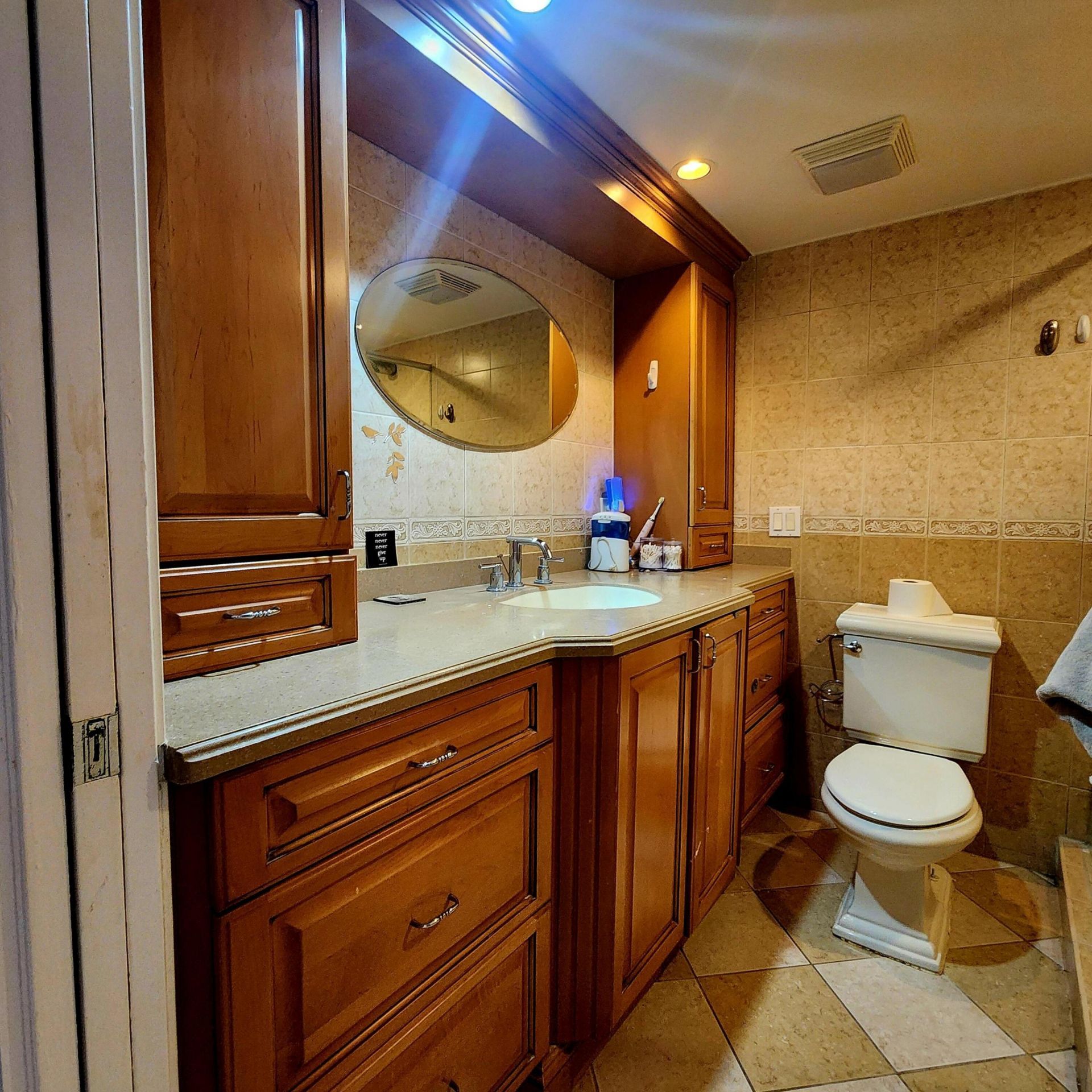 3100 NE 48th Street, Unit 710, Fort Lauderdale, FL 33308 Photo