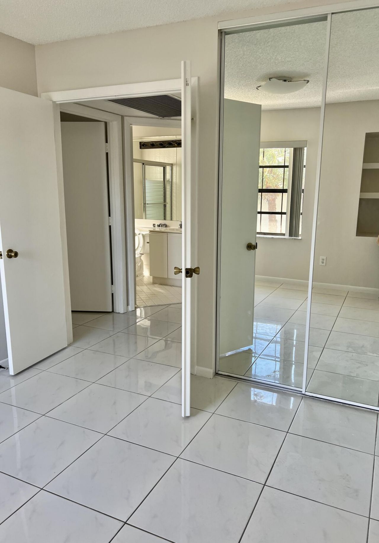 5275 Europa Drive, Unit I, Boynton Beach, FL 33437 Photo