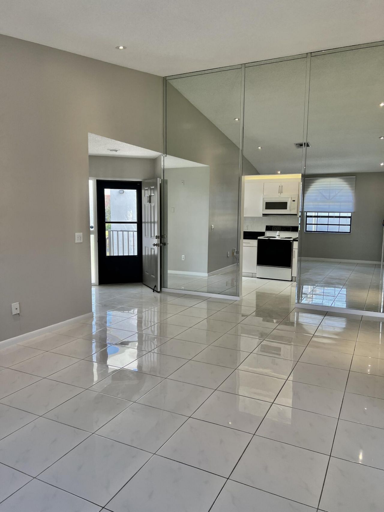 5275 Europa Drive, Unit I, Boynton Beach, FL 33437 Photo