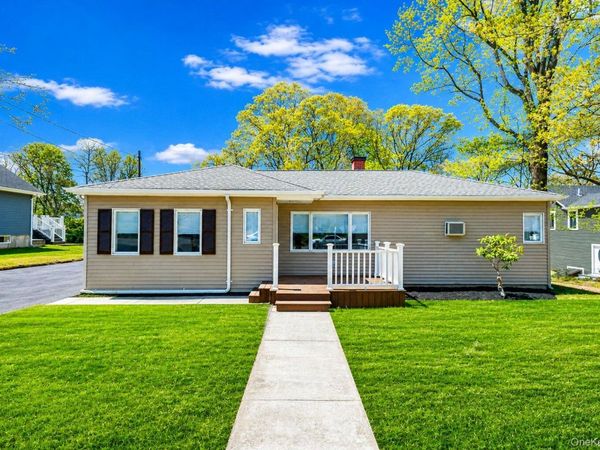 94 Rosemary Lane , Centereach, NY 11720