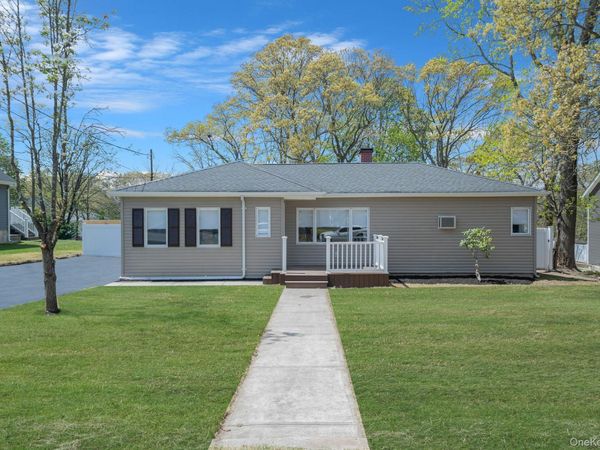94 Rosemary Lane , Centereach, NY 11720