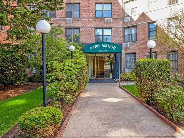 100-25 queens blvd, Forest Hills, NY 11375