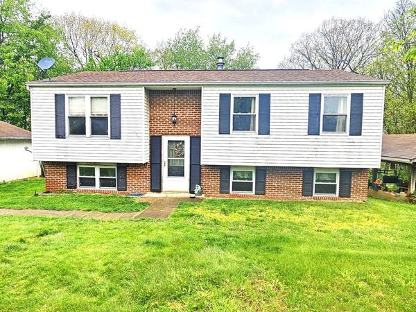 2880 Walters Court, Export, PA 15632